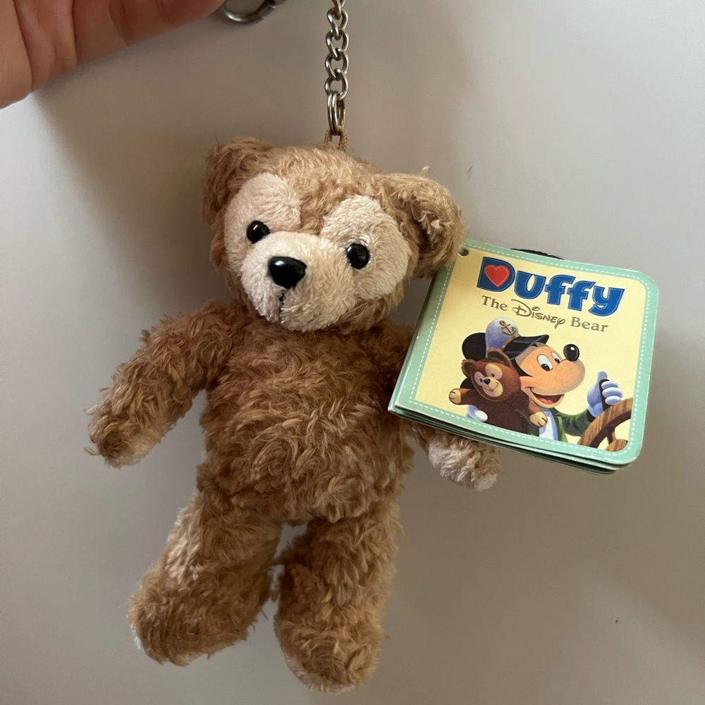 Disney bear Duffey key chain
